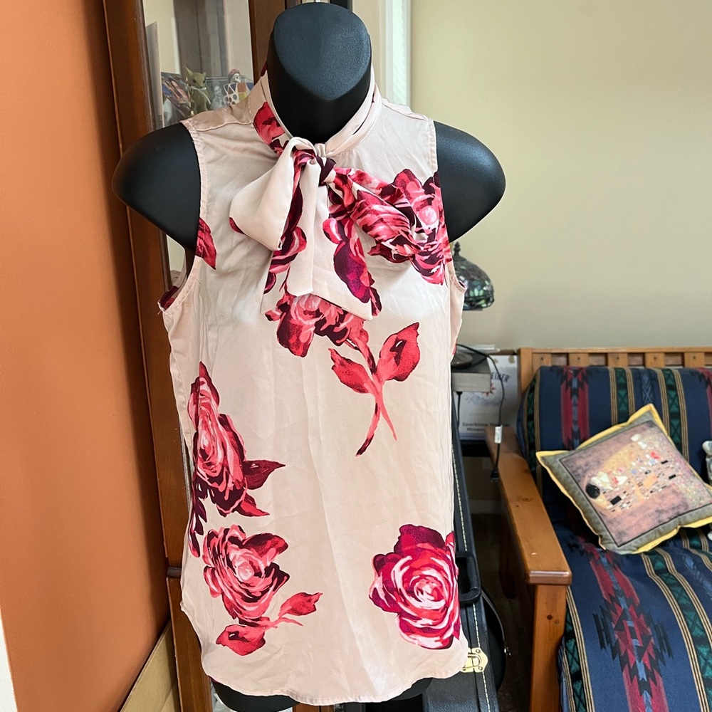 Retro Rockabilly Eva Mendes New York & Company Sleeveless Bow Roses Floral Top